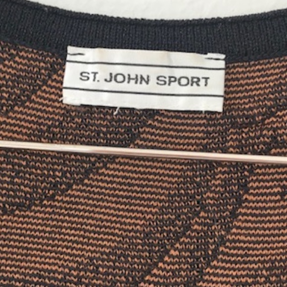 St. John Sport Knit Sweater Shell VGUC - Picture 5 of 5